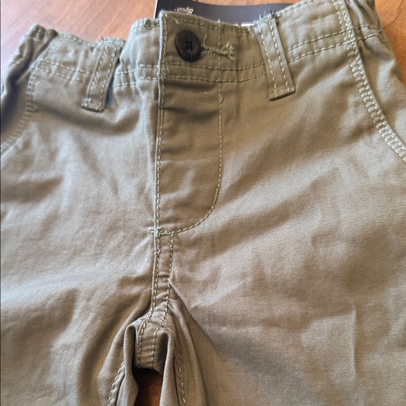 OshKosh B'gosh Kids Olive Green Pants - Picture 4 of 8